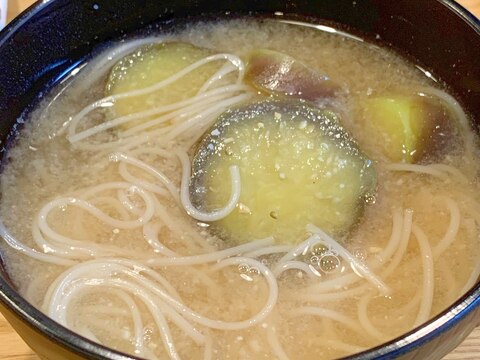 なすと素麺の味噌汁